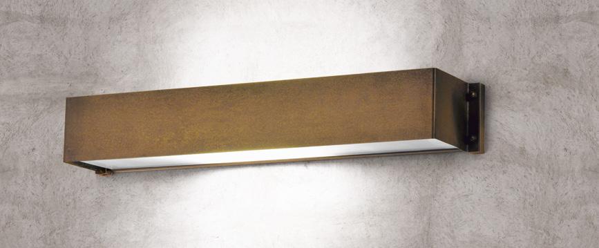 254 Aldo Bernardi LINEA Allegro Serie di apparecchi a parete di varie forme e dimensioni. L articolo SI.A1 è in fusione di ottone successivamente anticato. Gli articoli SI.A3 e SI.