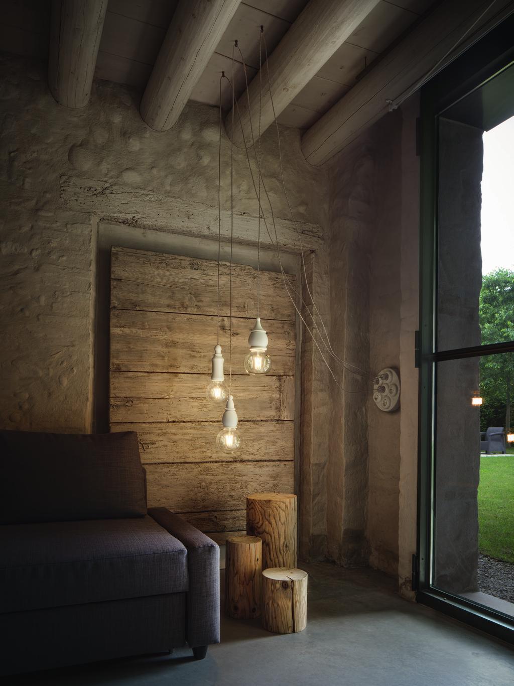 21 Insieme composto da: Set made of: 1) Art. PRESA6/BL 3) Art.