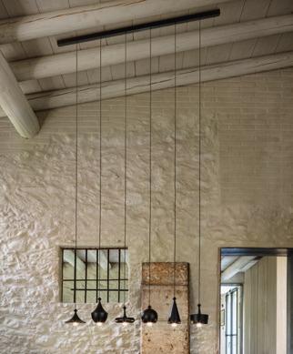 77 Sospensione singola Single pendant Rosone multiplo circolare Round multiple canopy Rosone multiplo lineare Linear multiple canopy Sospensione singola disponibile nelle finiture con smalti sia