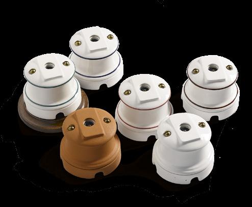 Correnti & Movimenti Aldo Bernardi 101 Presa bipasso Two ways socket 58 72 72 V A LAR.15.00 Bianco / White LAR.15.... Filo colorato / Coloured line (*) LAR.