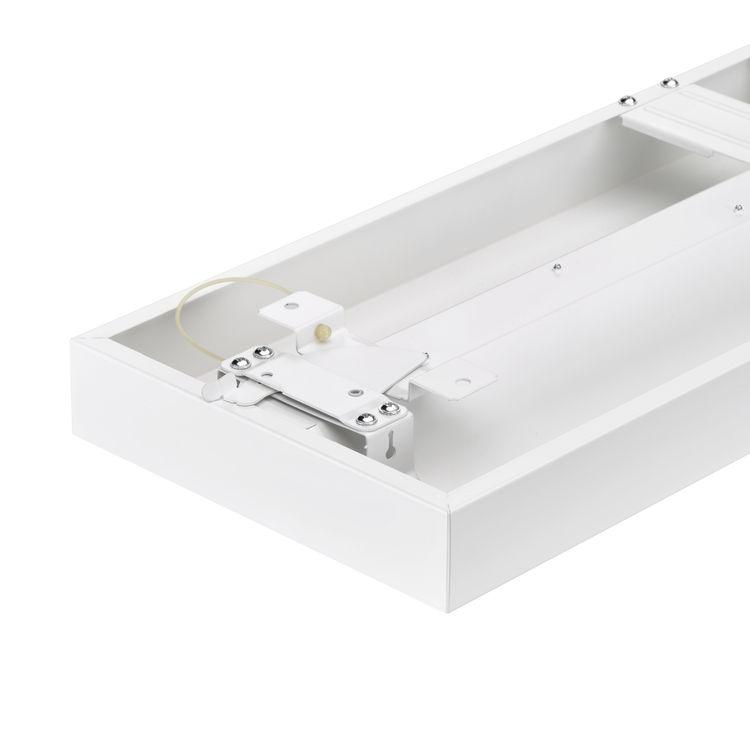teploty Předřadník Napájecí napětí Možnosti regulace Materiál Barva Optický kryt Připojení Údržba Montáž Poznámky +10 až +40 ºC Vestavěný, bez možnosti výměny 220 240 V / 50 60 Hz ní regulovatelný