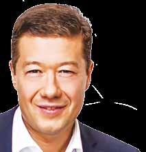 Je toho asi víc, ale nejvíce mě mrzí, že politici pohrdají občany a dělají z nich nesvéprávné bytosti, které nemají právo rozhodnout v referendu například o našem členství v Evropské unii.