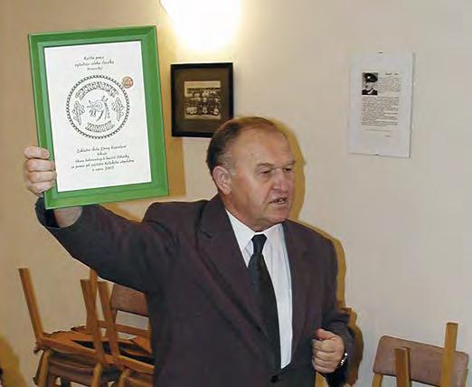 Galerie osobností obce V letošním jubilejním dvacátém čísle jsme do naší pravidelné rubriky nemohli zařadit nikoho jiného než zakladatele našeho časopisu, bývalého zastupitele obce a ředitele školy