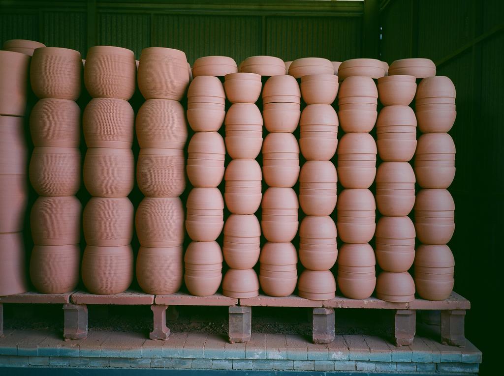From the relation between the designer and his environment emerge forms and concepts which Pott incorporates in its collections, all handmade following a singular creation process.