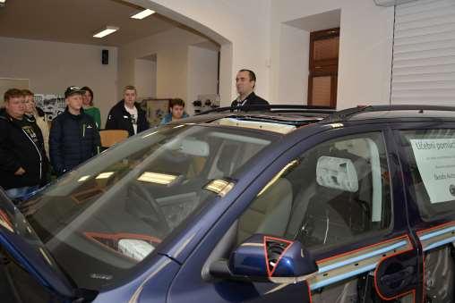 studium na škole byly pořádány celkem čtyři Dny otevřených dveří, další zájemci si