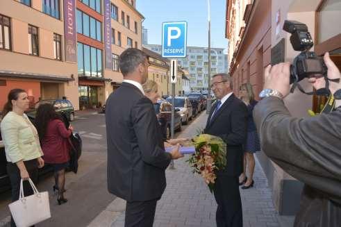 o) další aktivity školy Dne 2. 10. 2016 školu navštívila, v rámci své návštěvy Jižních Čech ministryně školství, mládeže a tělovýchovy Mgr. Kateřina Valachová.