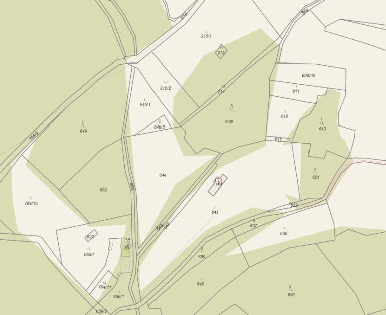 Dle platného územního plánu je část pozemků zařazena do ploch PL plochy lesní a ploch PZ plochy zemědělské půdy. Pozemky p.