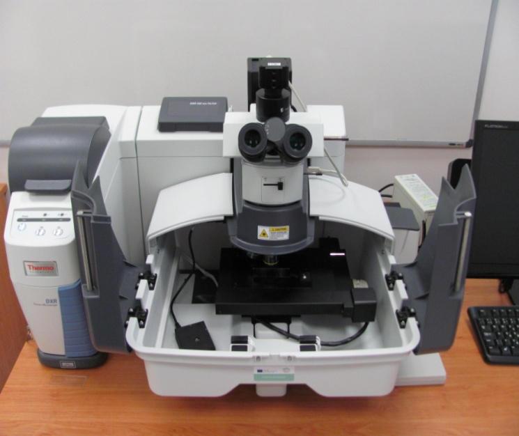 Vibrační spektroskopie FTIR Spektrometr NICOLET 380 - max / min rozsah 7800 350 cm 1 - Měření transmitance, absorbance a reflektance v závislosti na vlnové délce infračerveného záření 0,30 FTIR 0,10