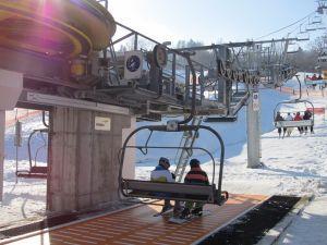 nulou, skiareál Monínec zahájí už příští týden lyžařskou sezónu. Umožní to nový zasněžovací systém, který dokáže vyrábět sníh i za teplého počasí.