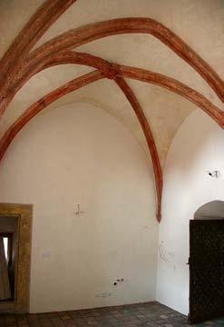 Sdružení historických sídel Čech, Moravy a Slezska. Dlouhodobou a celkově pojatou rekonstrukcí prochází také významný goticko-barokní palác čp. 152, zvaný Jambor.