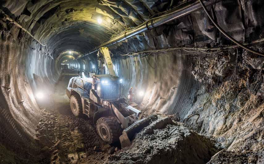 Successful in Tunnelling TU Graz Franz Georg Pickl with a Master s Degree in NATM Engineering NATM New Austrian Tunnelling Method Master s Programme: NATM Master of Engineering Construction,