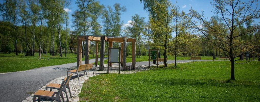 rekreaci. Vlákno stísněné řeky není akceptovatelné dále zužovat, zvláště pak ne až na samou hranu jejího hydraulického koryta.