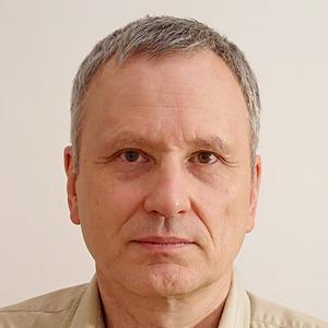 Josef Basík (*1960) Vystudoval jsem geografii, ale nyní jsem zaměstnán v oblasti IT.