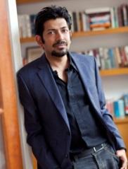 Siddhartha Mukherjee Vládkyně všech nemocí. Příběh rakoviny Pro každého životopisce platí, že se musí vypořádat se zrozením svého hrdiny: kde se rakovina narodila?