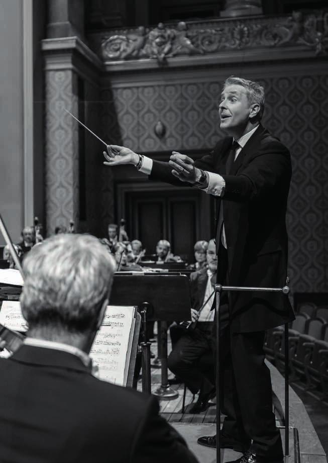 RAVEL ADÁMEK PROKOFJEV 1 18. 11. 2019 19.30 hodin Maurice Ravel: Má matka husa, suita Ondřej Adámek: Polednice Sergej Prokofjev: Symfonie č. 3 c moll, op.