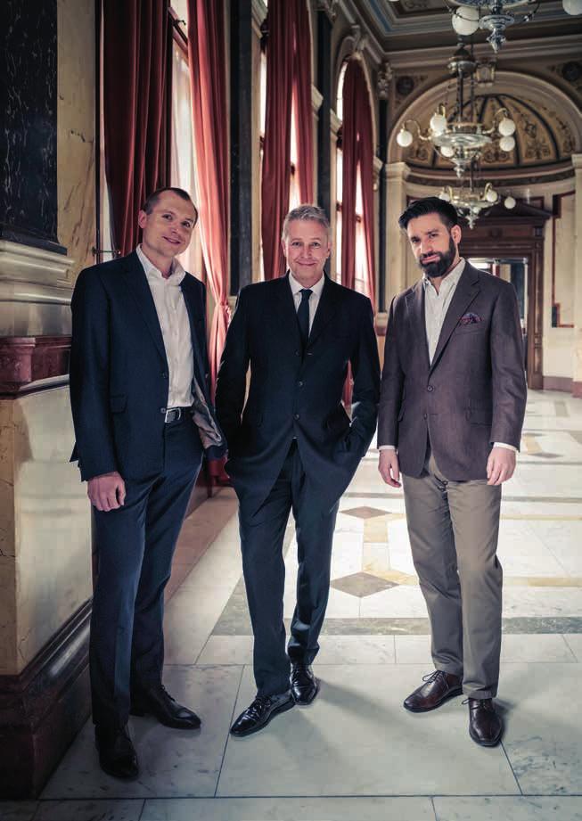 TŘI OTÁZKY PRO šéfdirigenta a uměleckého ředitele Alexandra Liebreicha, ředitele Jakuba Čížka a dramaturga Josefa Třeštíka 10 Do nové sezony jste pozval řadu vynikajících sólistů ze zahraničí.