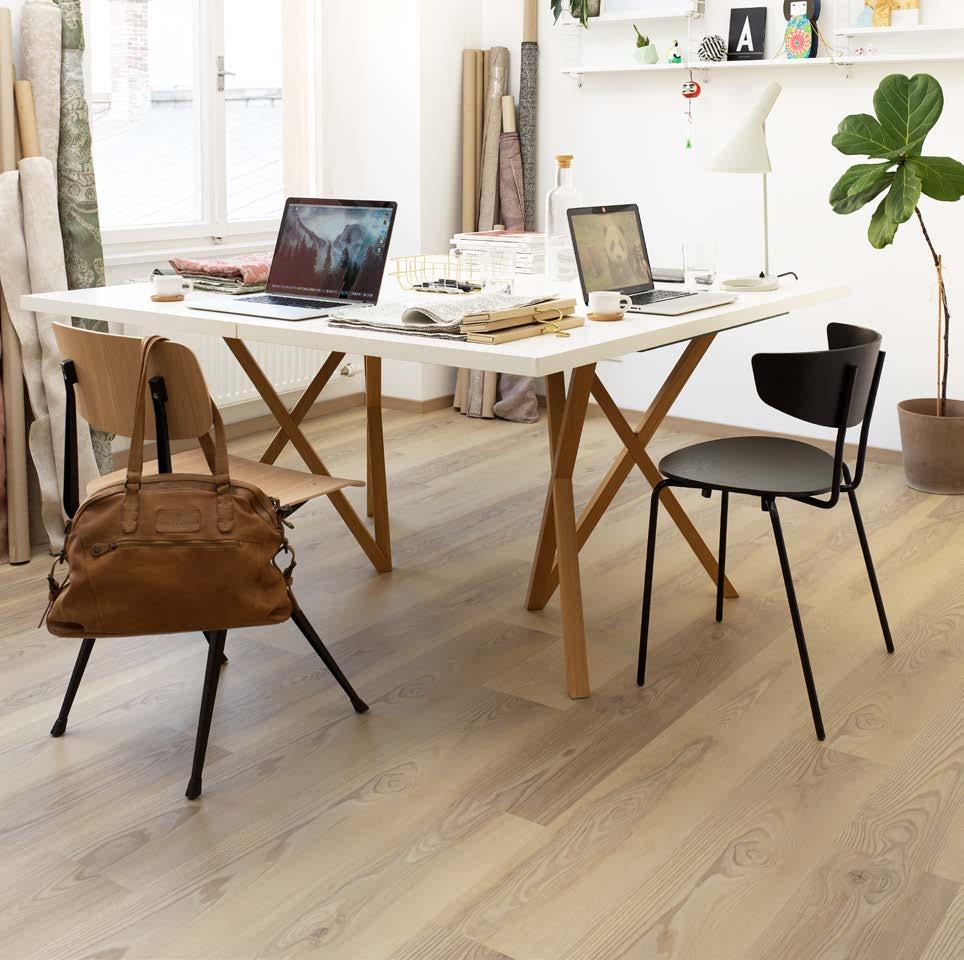 30 DESIGN DŘEVĚNÝ DEKOR NOVO 31 NA TEPU ČASU.