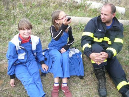 jen ZPV. Sraz všech účastníků byl stanoven na 8.00 hod. Naše první pěti členná hlídka mladších žáků startovala na trať v 10.