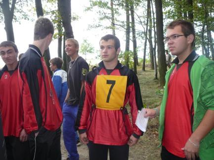 V ZPV naše druhá hlídka ve složení : Yvonka Hájková, Bára Pražáková, Zděnek Hausner, David Vildman a Láďa Fairaisl obdržela na trati 11 trestných