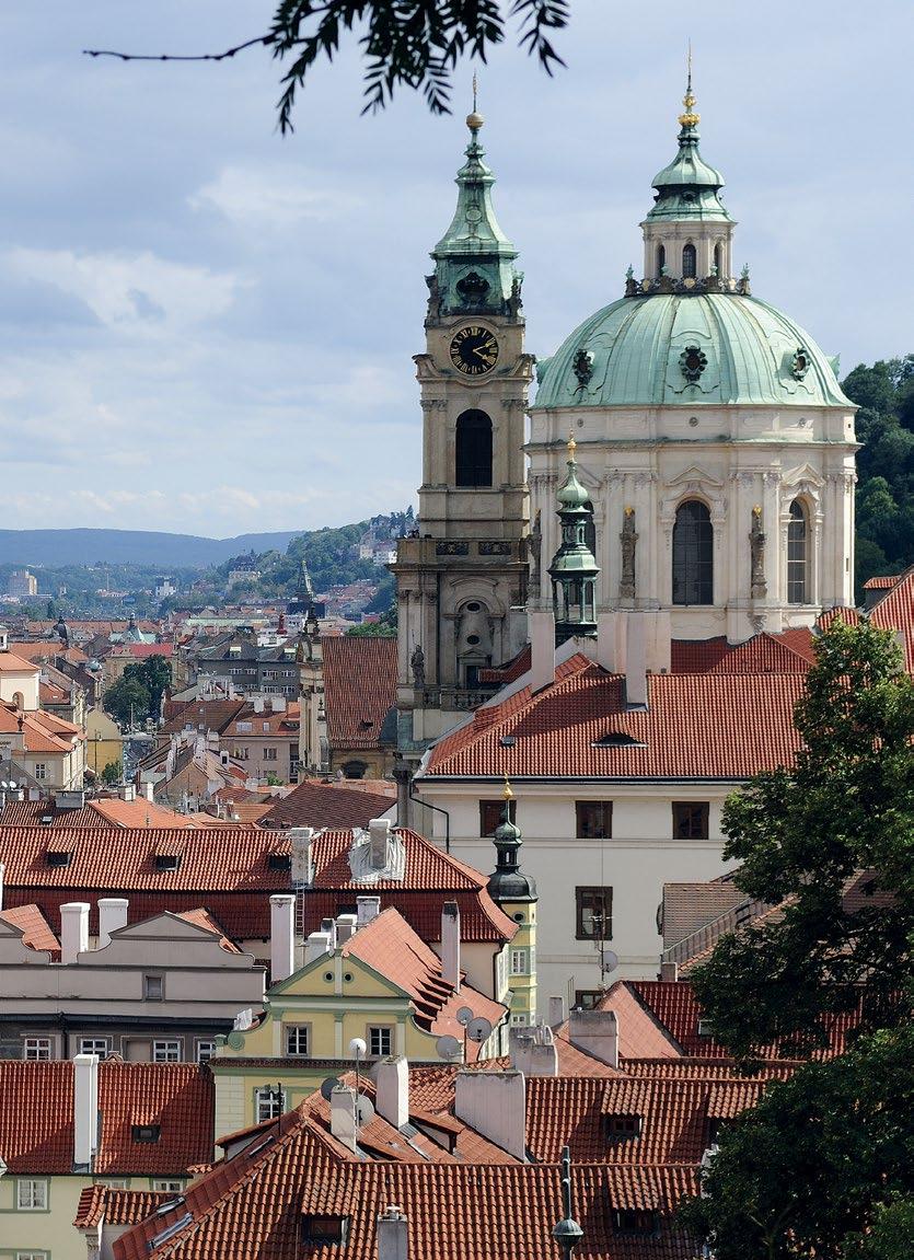 40 Program podpory českého kulturního dědictví v zahraničí Program se zabývá upevňováním povědomí o českém kulturním dědictví především vysíláním lektorů českého jazyka na vysoké školy v cizině,