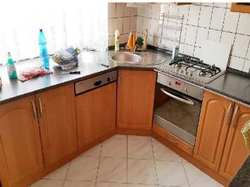 ID 89 Dispozice: 5+1 Podlahová plocha: 100 m 2 Nájemné: 18 400 Kč/měs.
