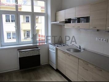 ID 206 Dispozice: 1+1 Podlahová plocha: 42 m 2 Nájemné: 8 000