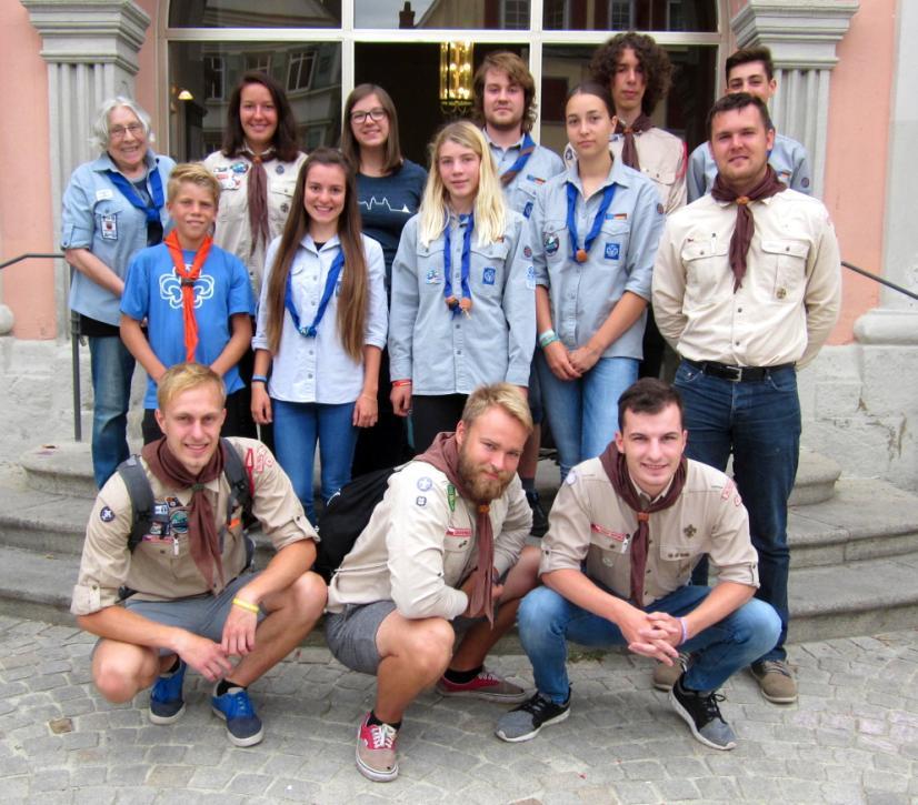 zeum komunikace a mnoho dalších zajímavých památek. Po skončení tábora následovala návštěva Rottenburgu, kde jsme strávili tři dny v německých rodinách.