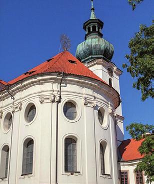 ÚSPĚŠNĚ UKONČÍTE STUDIJNÍ MODULY Jednotlivé studijní moduly jsou zakončeny online testem nebo zpracováním seminární práce na zvolené téma.