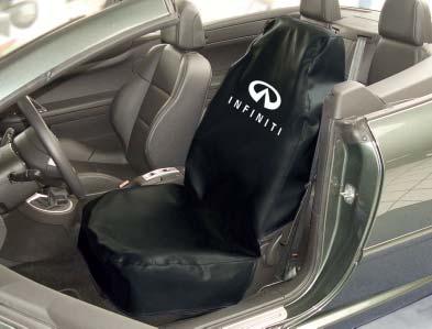 Potah na sedadla pro INFINITI obj. č. D-S 15 IF Potah na sedadla spolehlivě chrání přední sedadla proti znečištění. Vyrobeno z odolné černé koženky. Zesílené dvojité švy.