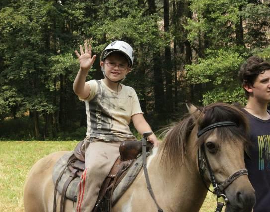 Koníci za Vámi každý rok do Prorubek přijíždí z westernového ranče Ranch B, Petr Běla, Blešno 19 u Hradce