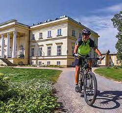 1 2 3 nad Orlicí > Bohousová (8,4 km); 4073 Bohousová > Žamberk (most přes Divokou Orlici) (8,6 km); 18 Žamberk (most přes Divokou Orlici) > Letohrad (8 km) 39 km Zámek a obora Častolovice Nový zámek