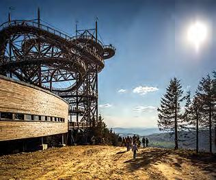 Po vyšlápnutí kopce ke klášteru Hora Matky Boží vám bude odměnou dechberoucí výhled do okolí.