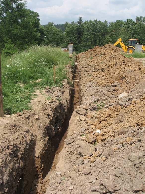 položeno a další den pan Nuc výkop zahrnul a