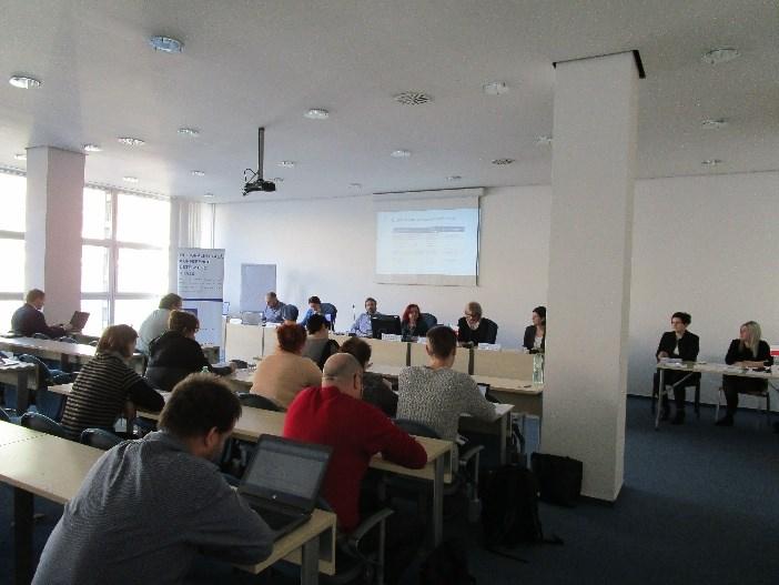 evaluaci výstupů realizovaných projektů na úseku rozvoje lidských zdrojů implementovaných Ústeckým krajem.