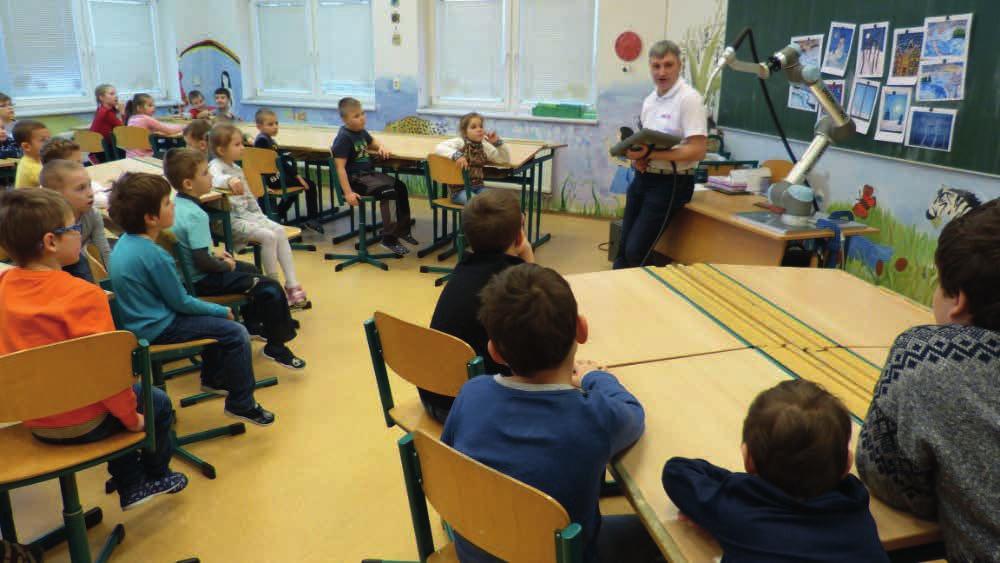 Kolaborativní robot Universal Robot UR5 ve škole V pondělí 21. 1.