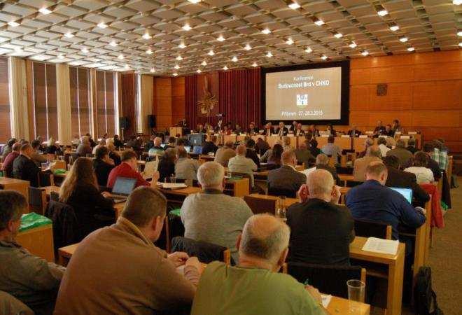 Barňák Duben 2015 STRAŠICKÝ MĚSÍČNÍK ROČNÍK XXIII MK ČR E 128 33 Vydává Obecní úřad ve Strašicích Odpovědná redakce: Mgr.