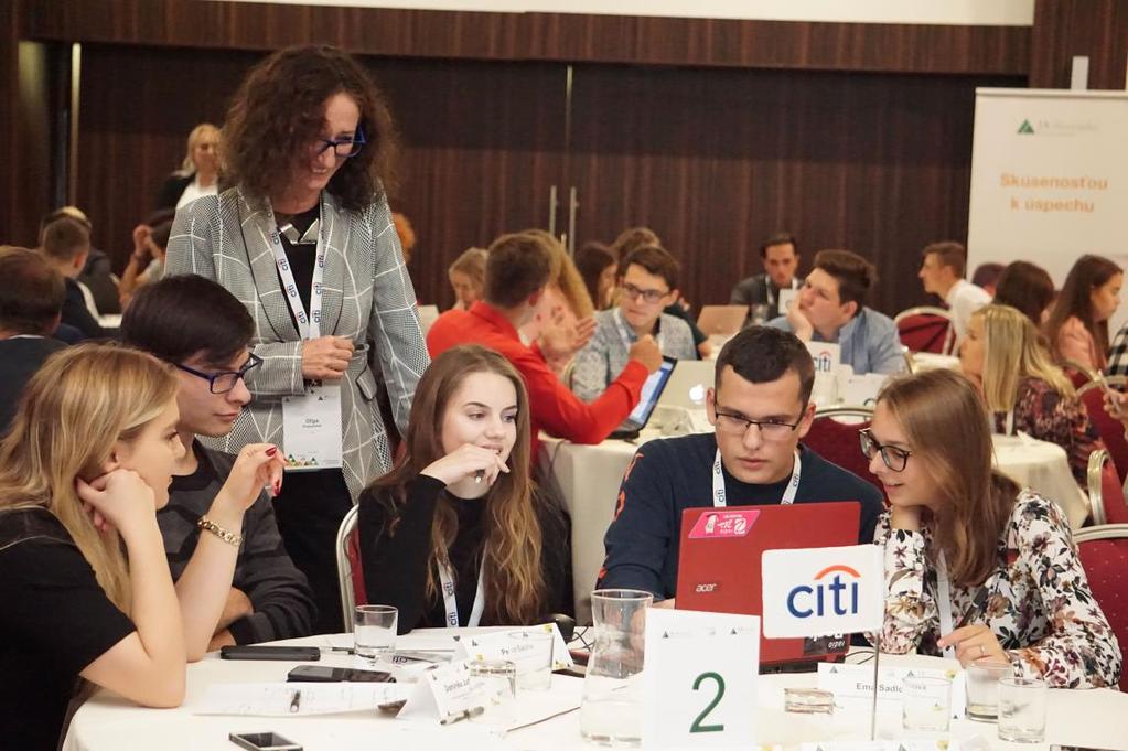 Středoškoláci ukázali, že podnikatelský nápad je možné vymyslet za pár hodin 96 středoškoláků z ČR a SR se zúčastnilo mezinárodní soutěže JA Citi International Innovation Camp.