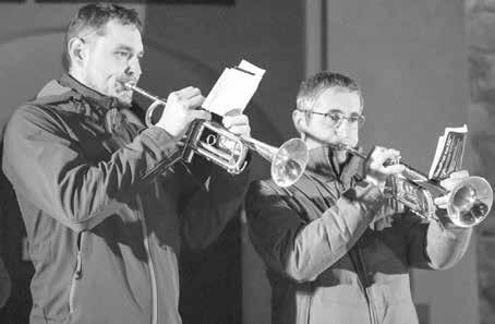 Koncert Kde domov můj měl premiéru včera v Brně a dnes má derniéru tady v Uherském Hradišti, připomenul ojedinělost události její moderátor David Pavlíček, který vyplňoval
