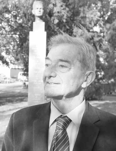 Je to pouze důkaz, na co putují desítky milionů. Přitom v obcích často marně prosí o opravy místních komunikací, po kterých se naopak musí jezdit krokem. JAROSLAV CHUDARA Starosta?