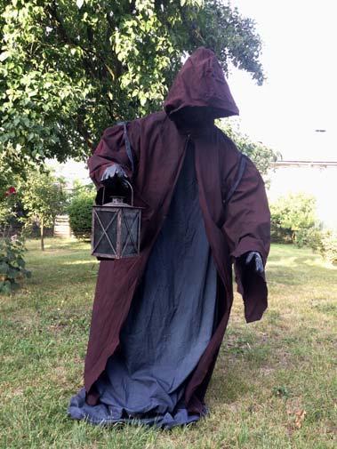 S kým jsme potkali Karel IV. Český král a římský císař, který v roce 1347 odolal Burgonovi. Oživili jsme ho v kadovském kostele, abychom získali jeho Přilbici.