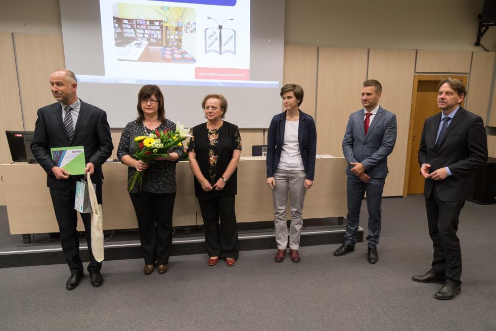 Osobní záštitu převzal hejtman Jihomoravského kraje JUDr. Bohumil Šimek: S potěšením sleduji každoroční zájem obcí o modernizaci svých knihoven.