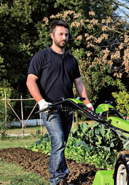 G 108 je možné vybavit benzínovým motorem Honda GX 270 nebo naftovým motorem 15 LD 350