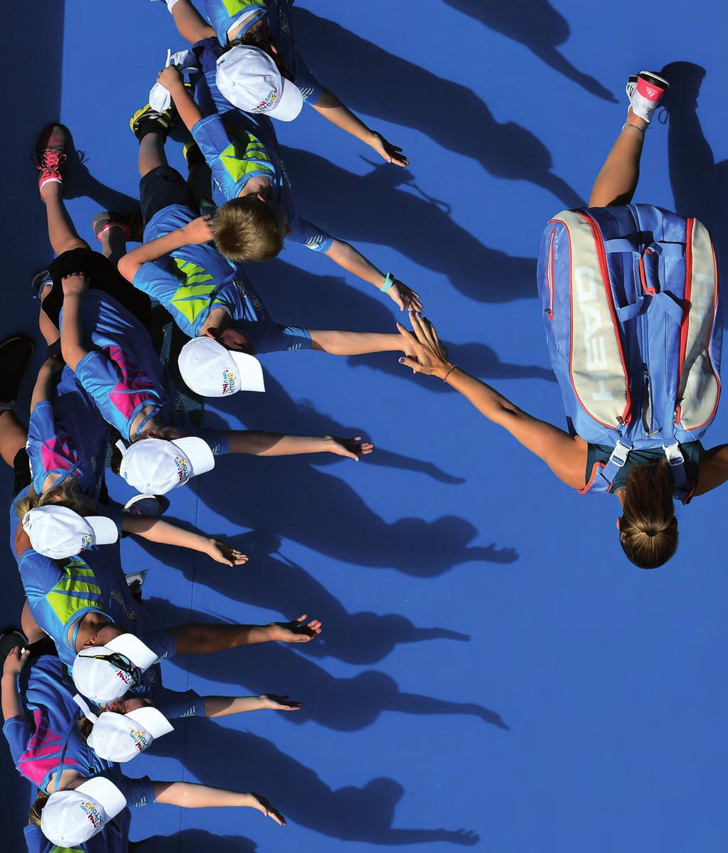 ZÁVODNÍ TENIS KAROLÍNA MUCHOVÁ NA CESTĚ DO ŠPIČKY Australian