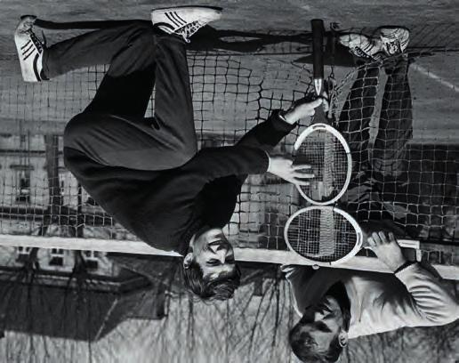 Je tam spousta obrázků, nad kterými se báječně vzpomíná. A co říkáte na současný tenis? Mužský má ohromnou úroveň.