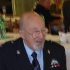 Šli jsme do balírny zabalit padáky. Oblastní inspektoři Karel Ryba a Franta Suchý nám řekli, že si přijde zabalit padák i major Čejpa.