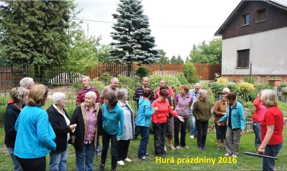 jako u nás na Malé Straně ve sv.mikuláši. Na všech čtyřech rohových sloupech tohoto prostoru jsou umístěny jedny varhany. Ty dva nástroje, které nevidíte, jsou tady za zády fotoaparátu.
