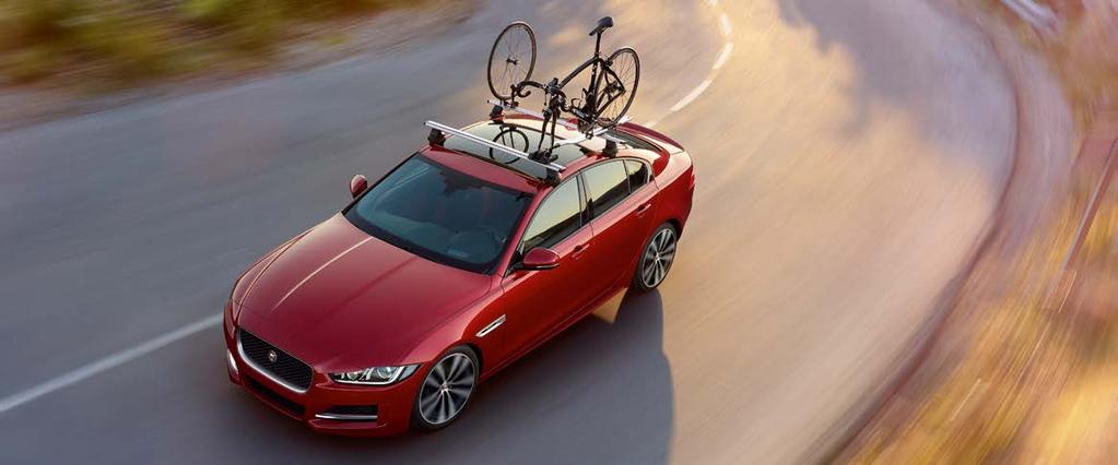 VYBERTE SI PŘÍSLUŠENSTVÍ JAGUAR Řada originálního příslušenství značky Jaguar.