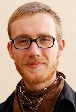 Jan Skalík Vystudoval sociologii na Fakultě sociálních studií v Brně, magisterské studium ukončil diplomovou prací na téma Čím poslanci zelenají? Faktory ovlivňující environmentální politiku.