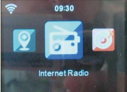 Obsluha rádia Zapnutí a vypnutí Rádio zapnete a stejně tak i vypnete po stisku tlačítka Power On/Off (1).