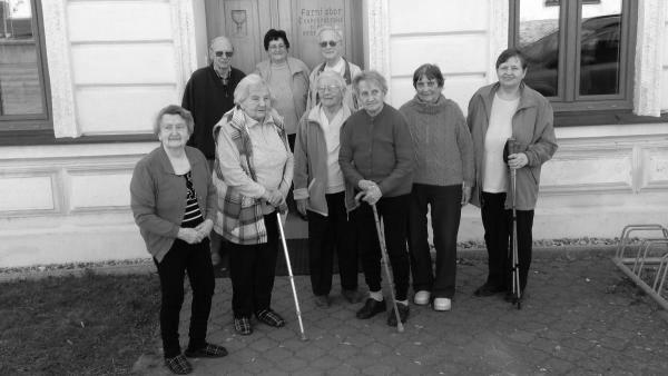 Z ZAMĚSTNANCI PASTORAČNÍ PRACOVNICE Od roku 2011 je pastorační pracovnicí Iva Květonová.